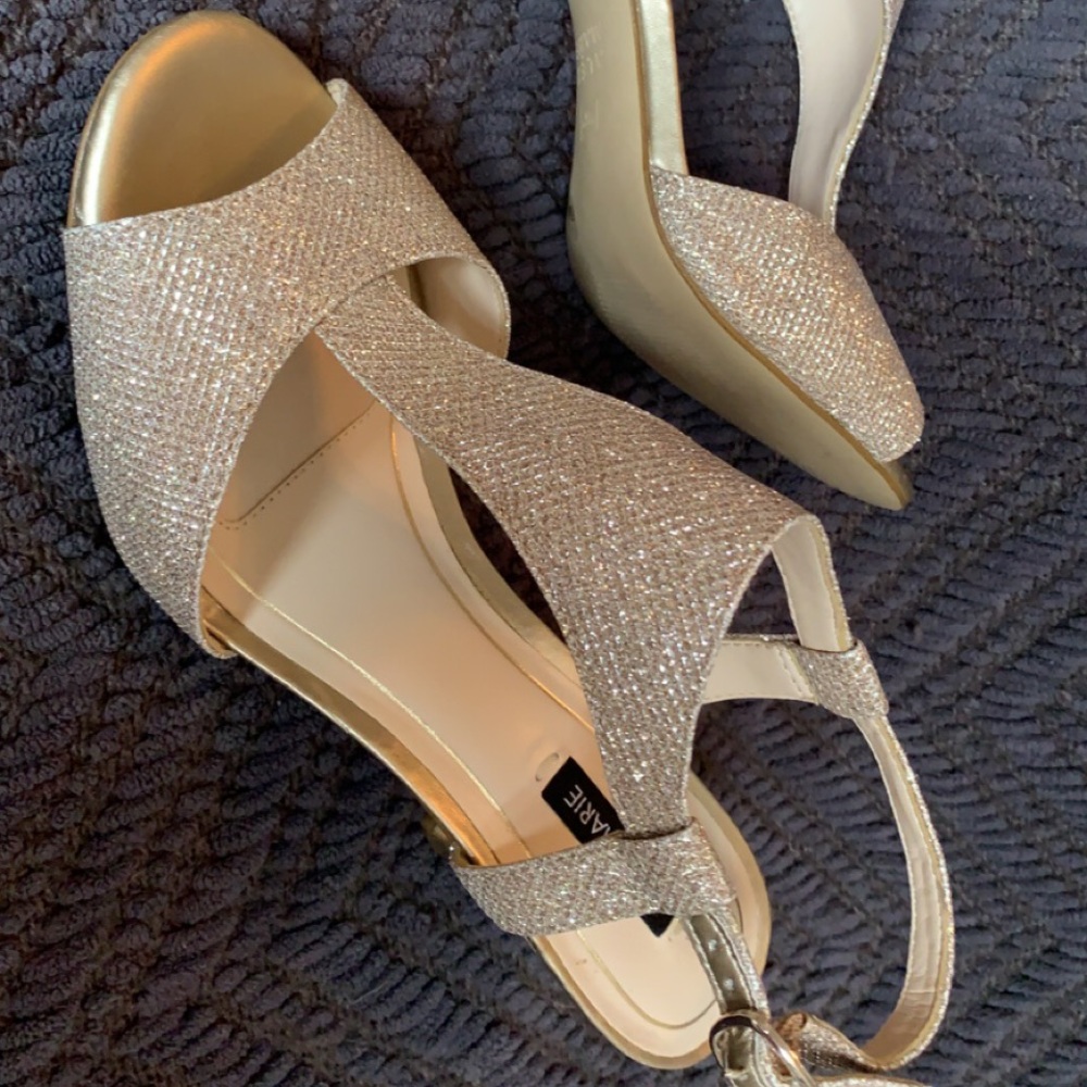 Sparky shoes size 6